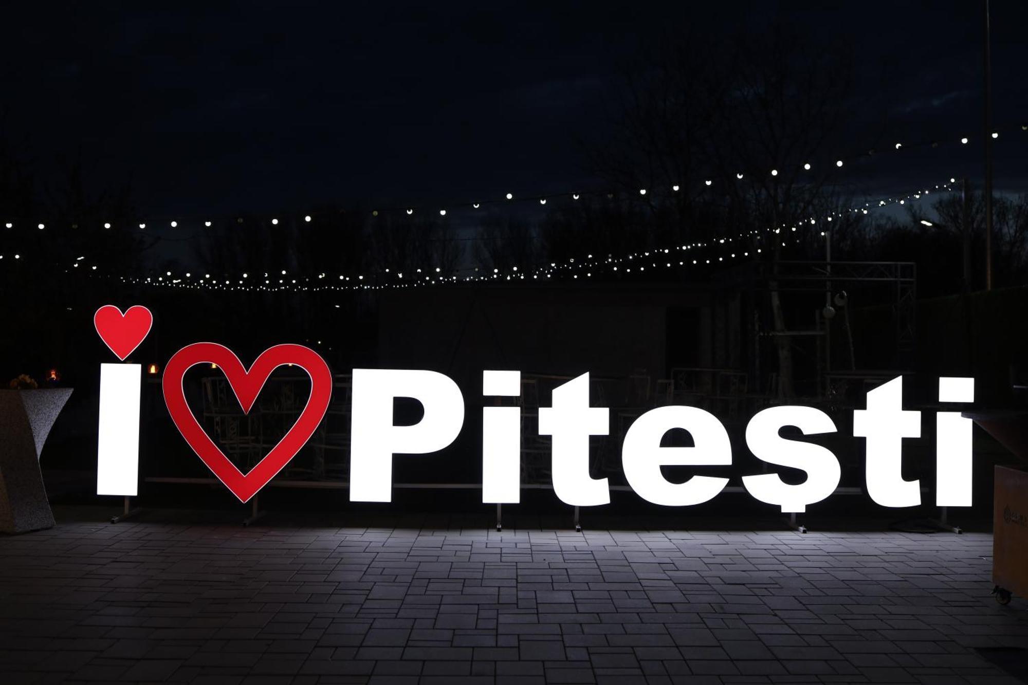 River Place Pitesti Exterior photo